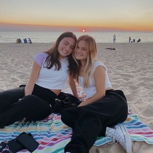 Meet your Posher, Ainsley